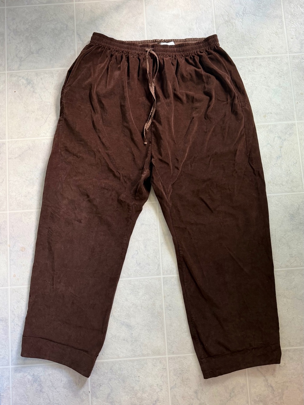 ALBUM DI FAMIGLIA Velvet Braghe Pants in Coffee